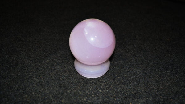 SHOW PIECE BALL 4 INCHES