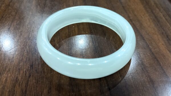 WHITE ONYX BANGLE - Image 3